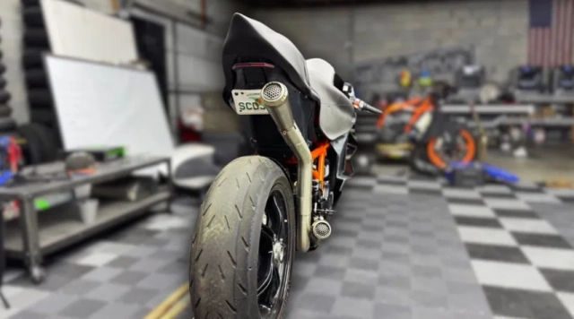 Ktm 1390 super duke hóa rc16 motogp nhờ công nghệ in 3d giấc mơ không còn xa vời - 5