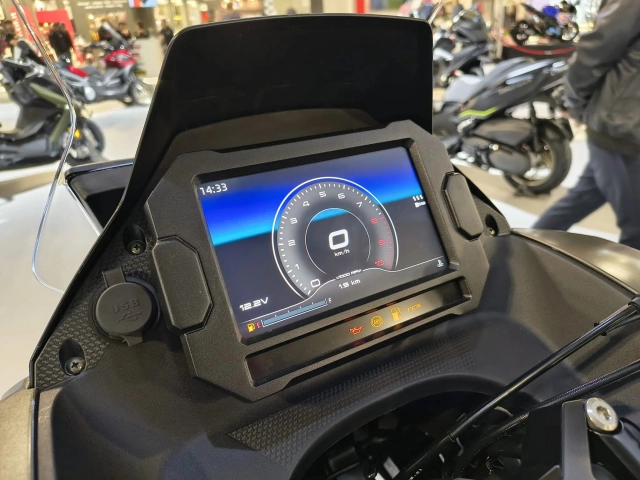 Kymco x-tera 350 2026 đối trọng mới của honda adv350 sẵn sàng chinh chiến mọi cung đường - 5