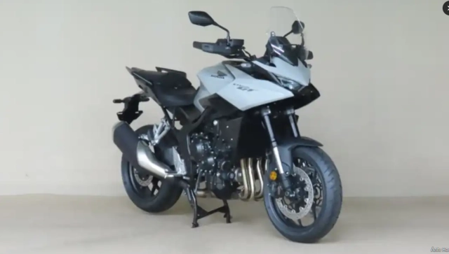 Lộ diện honda cb1000 gt - khi honda quyết định phá lệ để trở lại cuộc chơi crossover 2 bánh - 1