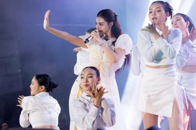 Lý do lona kiều loan được réo tên ngay sau khi miss grand international công bố mùa giải all stars - 4