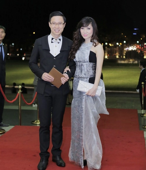 Lý nhã kỳ mũm mĩm trong trang phục lạ mắt - 17