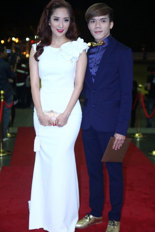 Lý nhã kỳ mũm mĩm trong trang phục lạ mắt - 19