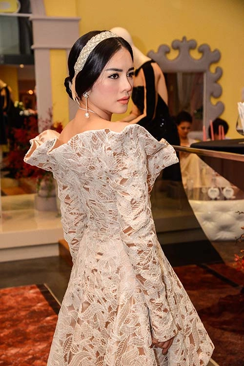 Lý nhã kỳ tự tin làm người mẫu - 2