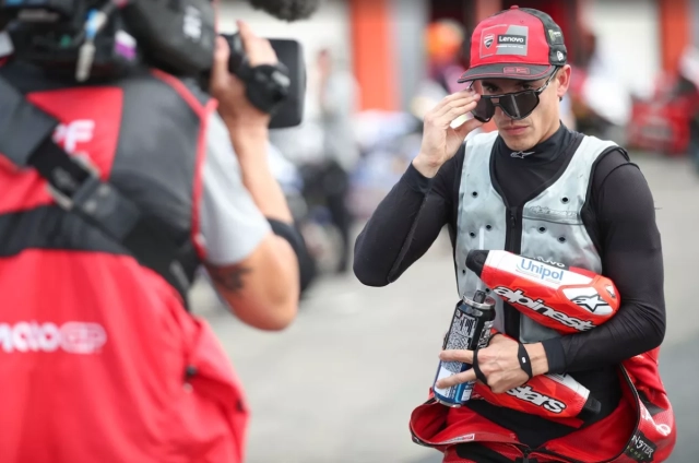 Marc marquez rơi nước mắt sau khi trở lại với chức vô địch motogp tôi cảm thấy bình yên - 4