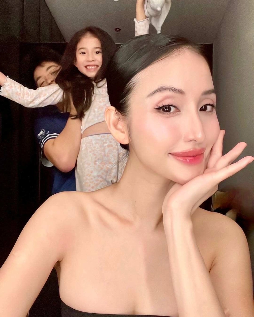 Mẹ đơn thân lấy hồng hài nhi được tặng kim cương size khủng u40 sở hữu vòng eo đẹp hơn ngọc trinh - 10