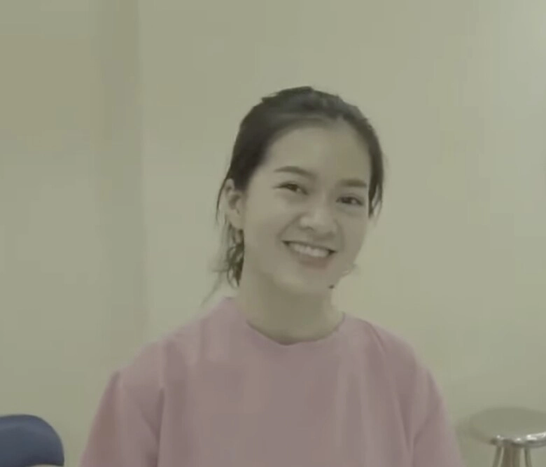 Mỹ nhân phim giờ vàng sở hữu body vạn người mê diện mạo trước khi thẩm mỹ khiến ai nấy ngỡ ngàng - 2