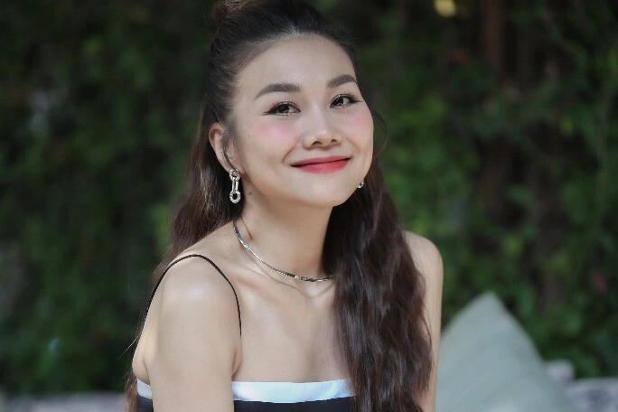 Mỹ nhân tại hoa hậu việt nam rộ tin yêu đương với kim tuyến từng là bánh bèo thi sắc đẹp nay thay đổi khó tin - 3