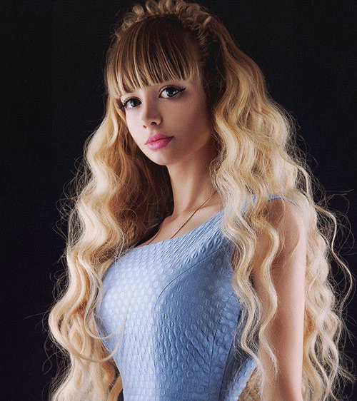 Nàng búp bê nga eo siêu nhỏ gây sốt - 14