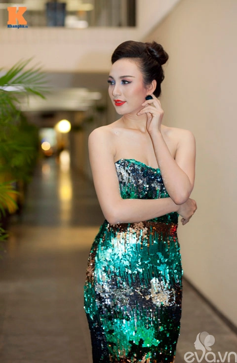 Ngọc diễm lộng lẫy trong đêm chung kết hoa hậu dân tộc - 2