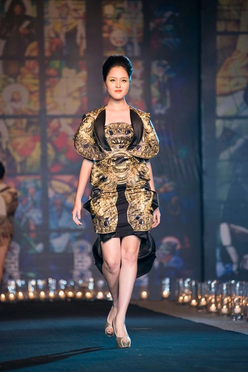 Ngọc hân vai trần gợi cảm ngày lạnh - 4