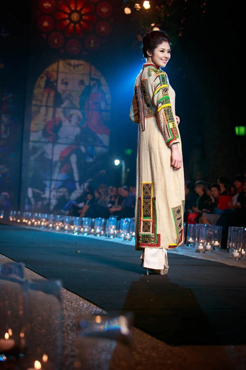 Ngọc hân vai trần gợi cảm ngày lạnh - 13