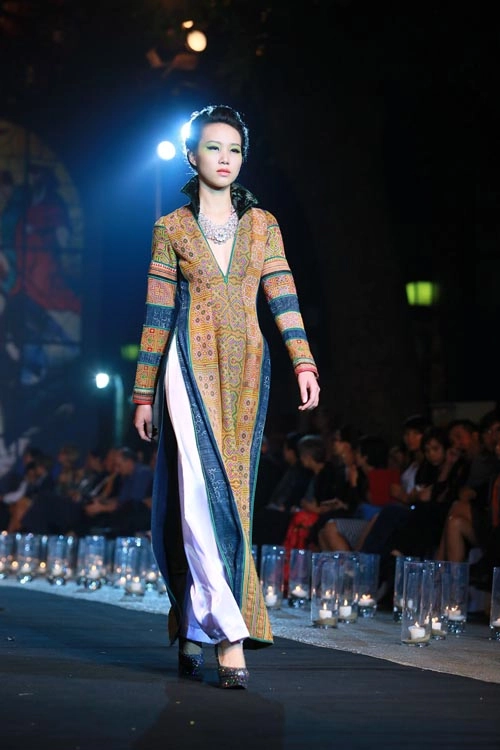 Ngọc hân vai trần gợi cảm ngày lạnh - 14