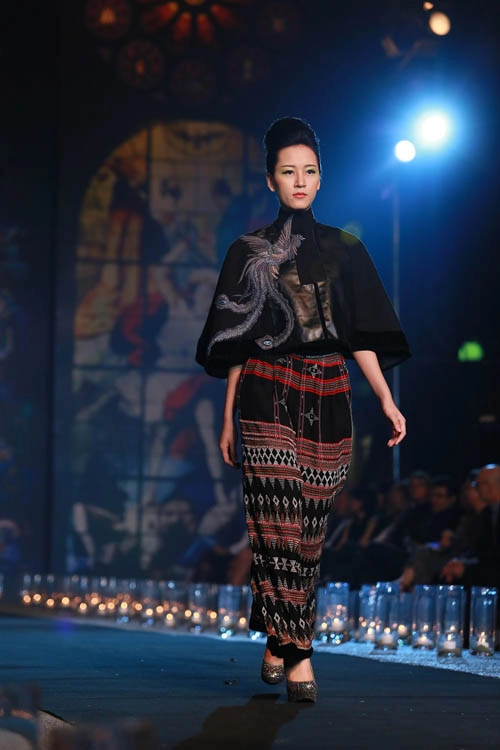 Ngọc hân vai trần gợi cảm ngày lạnh - 15