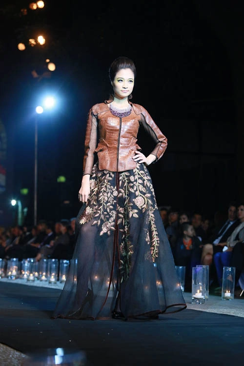 Ngọc hân vai trần gợi cảm ngày lạnh - 16