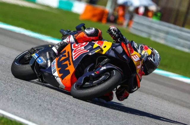 Người chiến thắng và kẻ thua cuộc tại giải đua xe motogp malaysia 2025 - 4