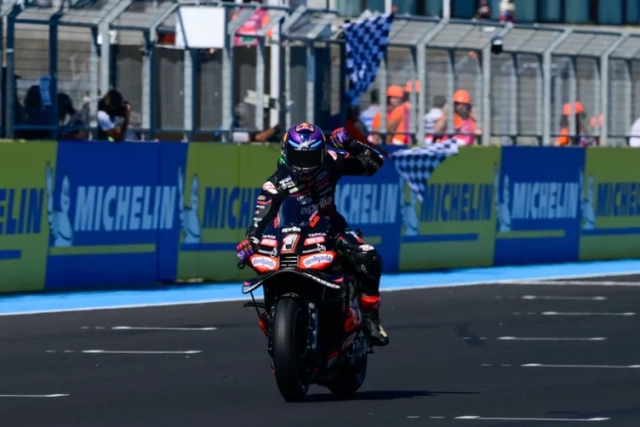 Người chiến thắng và kẻ thua cuộc tại hungary gp - 7