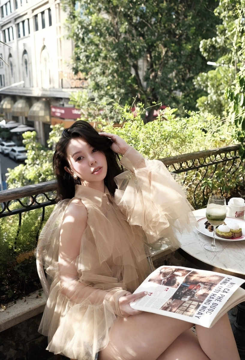 Nhan sắc nóng bỏng của cô gái bắt cá 2 tay đang gây phản ứng dữ dội trên phim vtv - 9