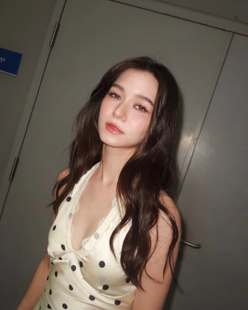 Nhan sắc nữ ca sĩ hát nhép 100 ở khai mạc sea games 33 - 11