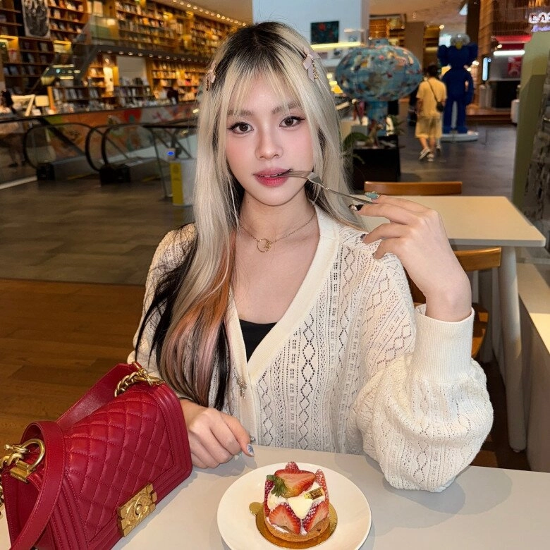 Nhan sắc nữ tuyển thủ thái lan hot mxh vì tố cáo gian lận của đồng đội tại sea games 33 gia thế cực khủng - 7