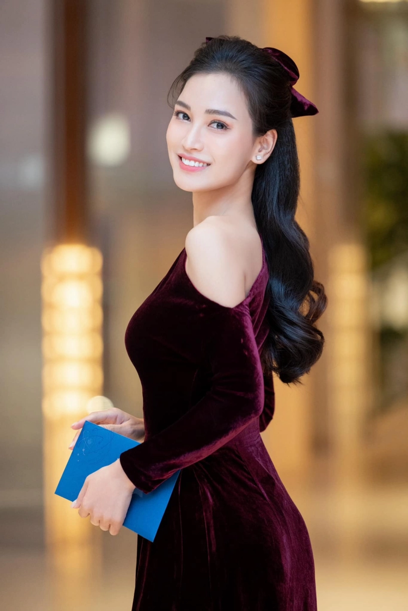 Nữ btv thời sự xinh đẹp quê lạng sơn sống kín tiếng bậc nhất vtv - 7