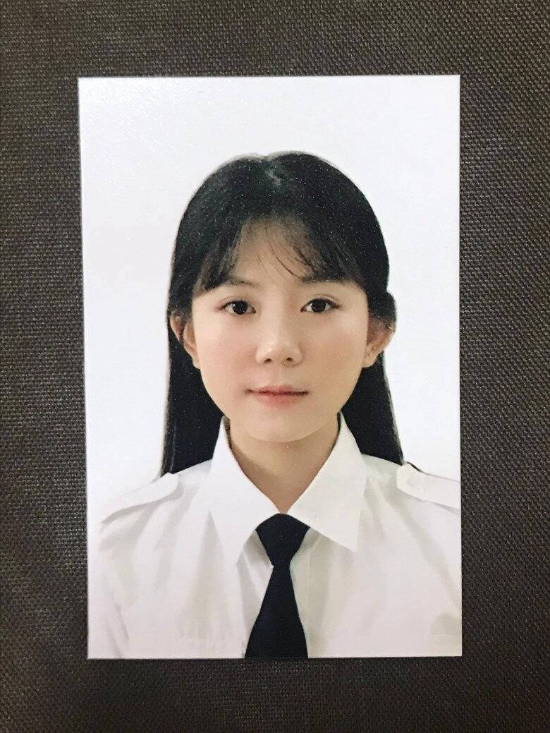 Nữ cơ phó u30 đốn tim với gương mặt búng ra sữa ăn mặc dễ thương như nữ sinh khác hẳn khi mặc đồng phục bay - 4