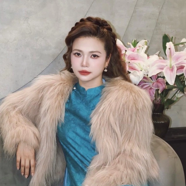 Nữ nsưt đang gây sốt trong phim giờ vàng gia đình trái dấu ở tuổi trung niên nhan sắc vẫn rực rỡ - 7