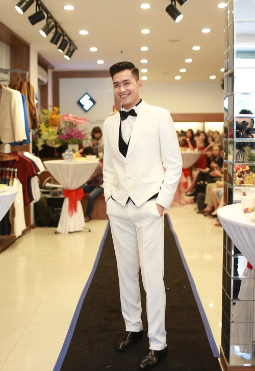 Phan hà phương làm cô dâu xinh đẹp bên võ cảnh - 7