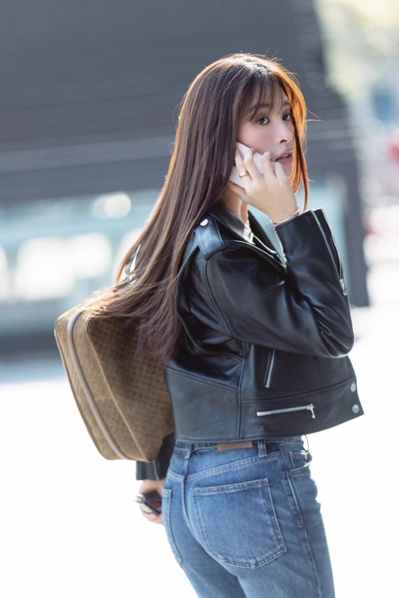 Phong cách street style bắt trend trạm tỷ của trần tiểu vy khiến fan xuýt xoa vì quá đẹp - 9