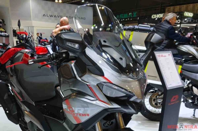 Qjmotor fort 600 lộ diện làn gió mới thách thức kymco ak550 trong thế giới maxi-scooter - 1