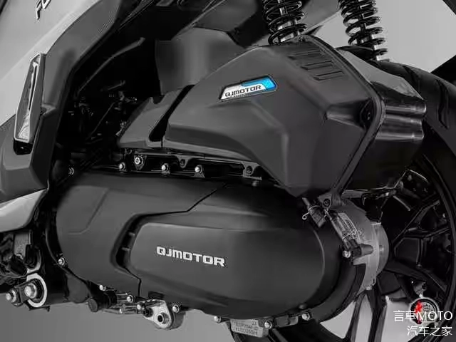 Qjmotor hong 250 city se 2026 vừa ra mắt với giá bán chỉ 55 triệu đồng có gì - 6