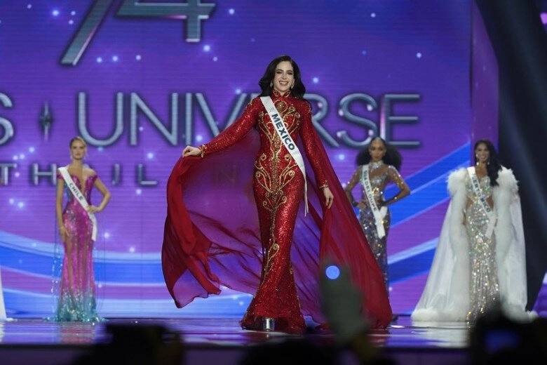 Quá khứ gây sốc của người đẹp 10x vừa đăng quang miss universe 2025 - 4