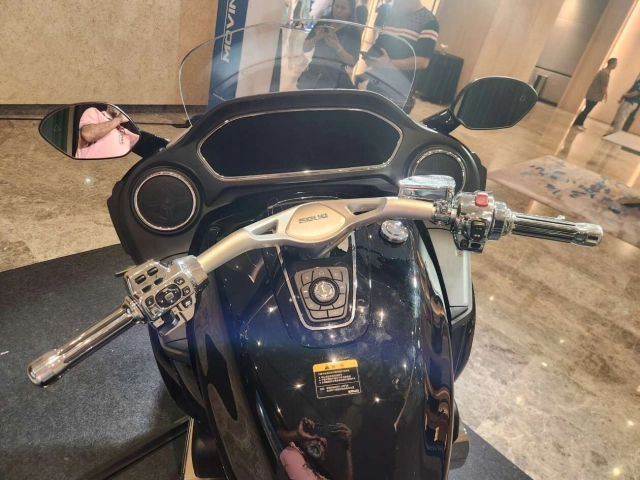 Quái vật touring souo 2000 8 xy-lanh vừa ra mắt liệu có đủ sức thách thức goldwing - 5