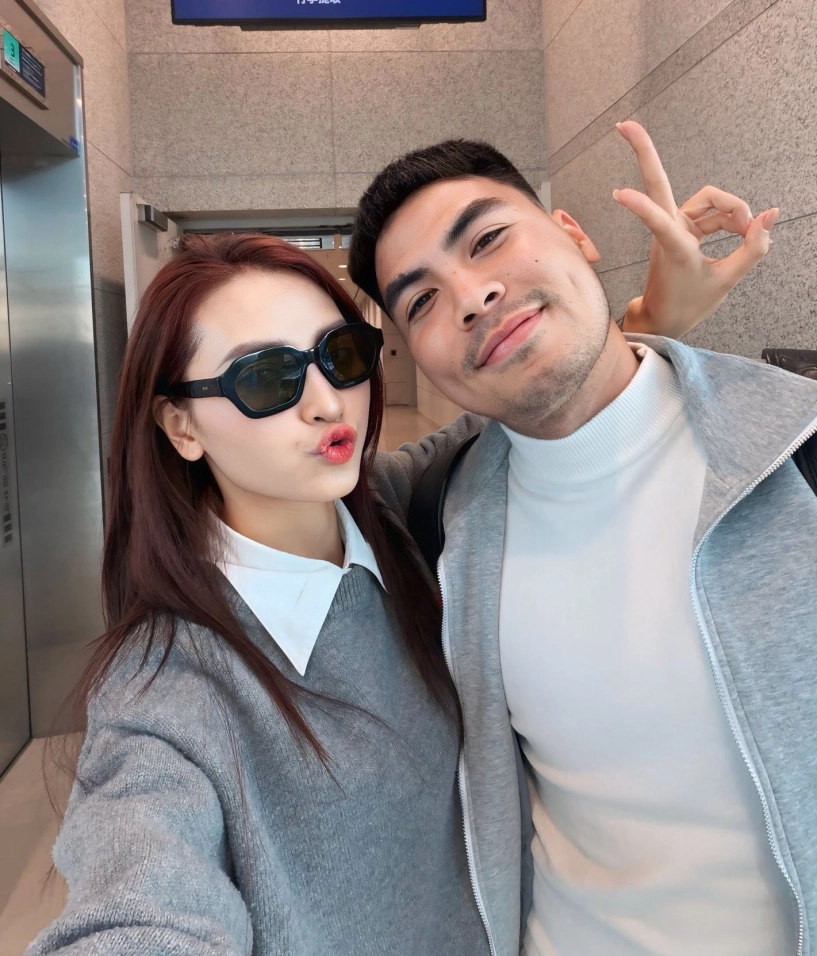 Sắc vóc quyến rũ của mc huyền trang - người sắp lên xe hoa với cầu thủ đức huy - 2