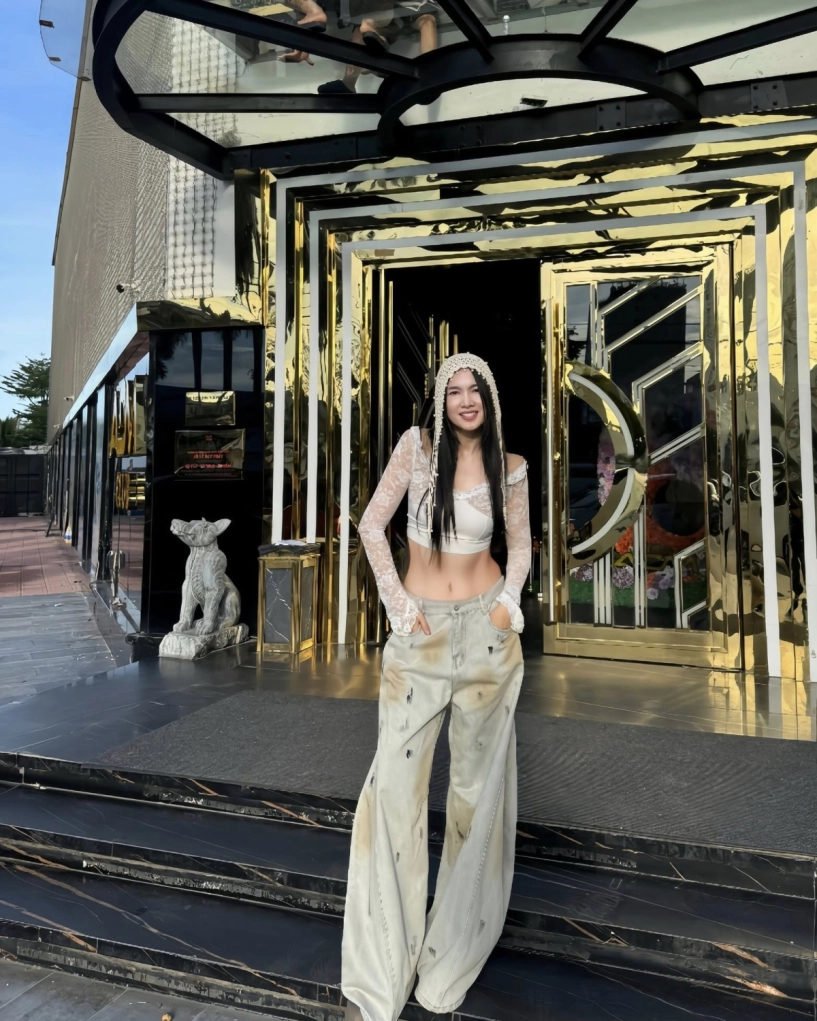 Sắc vóc tuổi tứ tuần của siêu mẫu anh thư - 7