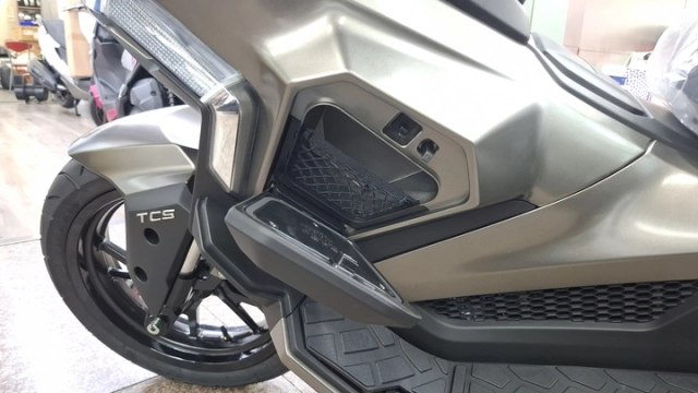 Soi chi tiết kymco xciting x350 trang bị cỡ này có đủ để thách thức honda adv350 - 6