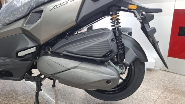 Soi chi tiết kymco xciting x350 trang bị cỡ này có đủ để thách thức honda adv350 - 10