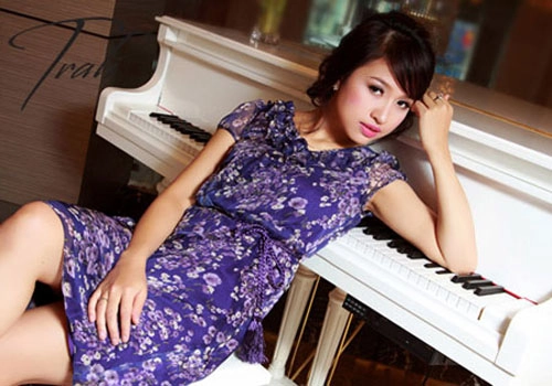 Thanh vân hugo mặc gì cũng tươi - 11