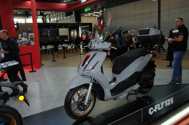 Thương hiệu xe máy ý vừa gây bất ngờ với 2 mẫu xe tay ga giá rẻ tại eicma 2025 - 4