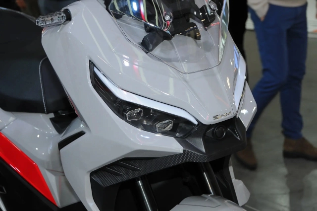 Thương hiệu xe máy ý vừa gây bất ngờ với 2 mẫu xe tay ga giá rẻ tại eicma 2025 - 15