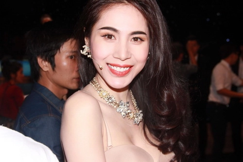 Thủy tiên gợi cảm đánh lừa thị giác - 1