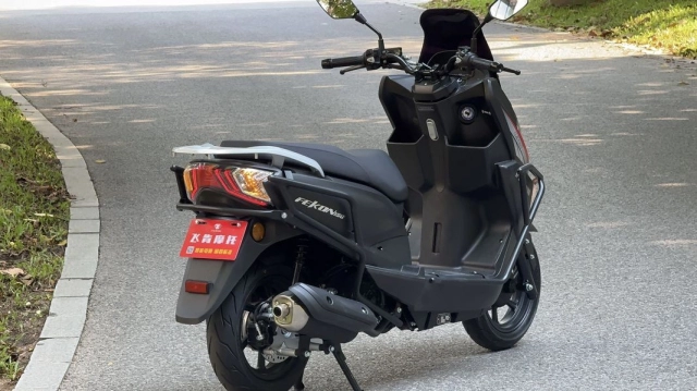 Tìm hiểu tân binh fekon uhs150 mẫu xe ga có bình xăng 14 lít với giá bán chỉ từ 26 triệu đồng - 8