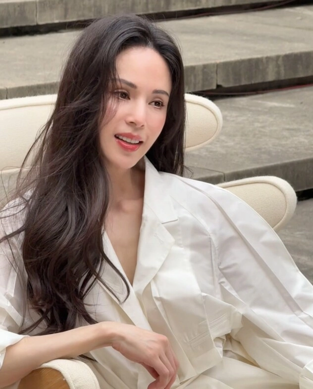 Tóc mỏng thưa lại hay rụng nên chọn dầu gội nào 5 bí quyết để khiến tóc con mọc tua tủa như nấm mọc sau mưa - 3