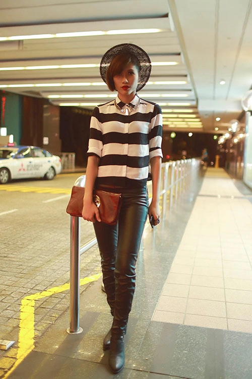 Trang lạ phối đồ ấn tượng xem show tại singapore - 2