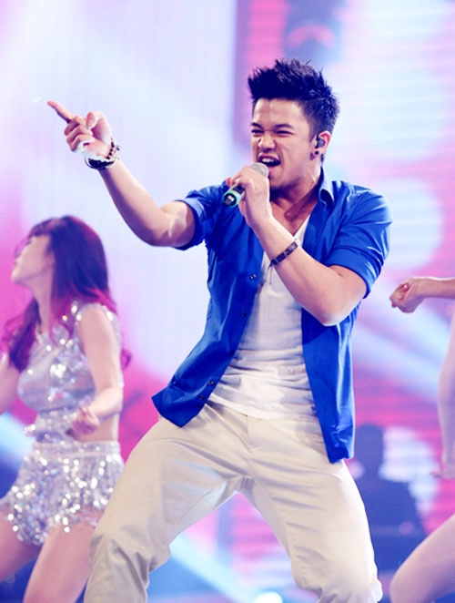 Trọng hiếu idol hút khán giả bằng nụ cười nam châm - 12