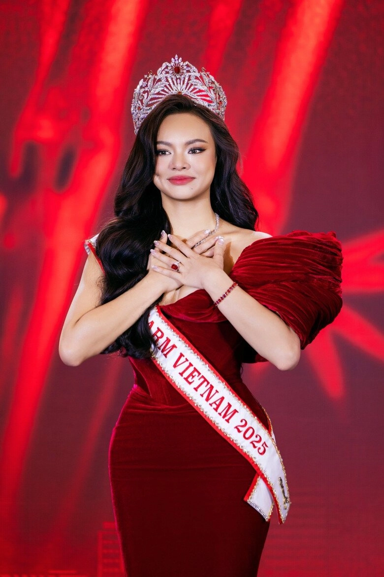 Trực tiếp chung kết miss charm 2025 ai sẽ giành được vương miện - 1