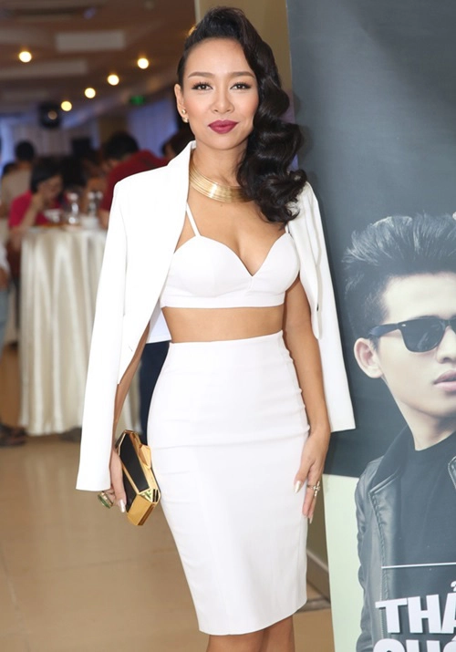 Tuyển tập váy tiếp thị cơ thể táo bạo của thảo trang - 3