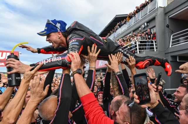 Valencia gp 2025 khi kẻ mạnh vấp ngã kẻ thầm lặng trỗi dậy và cả một mùa giải gói gọn 27 vòng đua - 3