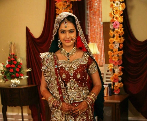 Vẻ đẹp hút hồn của cô dâu 8 tuổi khi thành thiếu nữ - 7