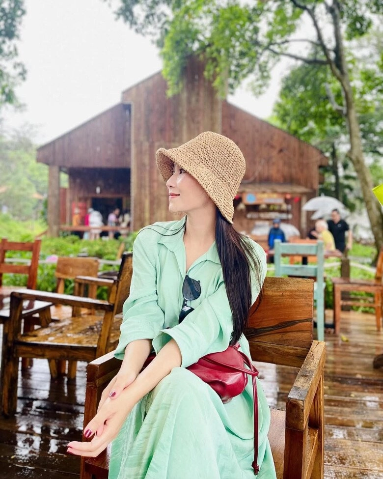 Vtv có một btv không dùng tên thật tuổi 40 vẫn xinh đẹp nền nã chuẩn nàng thơ - 12