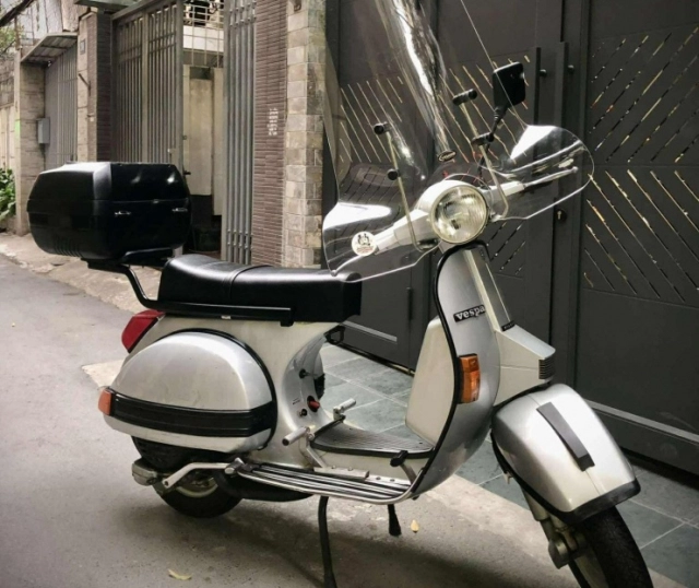 Xế cổ 30 năm tuổi vespa px150e 1995 có giá bán cao gấp đôi honda sh tại việt nam - 1